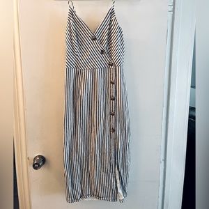 Small Abercrombie gray and white striped midi dress